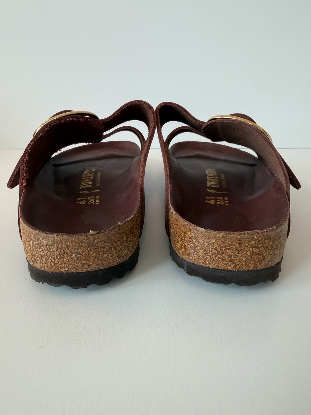 Birkenstock Arizona Big Buckle Sandal in High Shine Zinfandel Leather, Size 10 - Picture 7 of 9